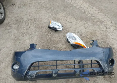 2013 Nissan Rogue S z USA, uszkodzony, nr VIN JN8AS5MV8DW660361